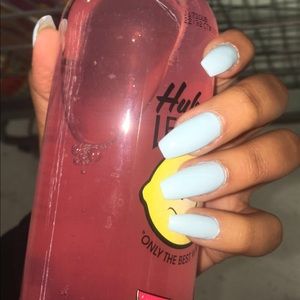 Meet your Posher, Chanel